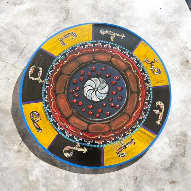 Art that Serves ROUND RISER